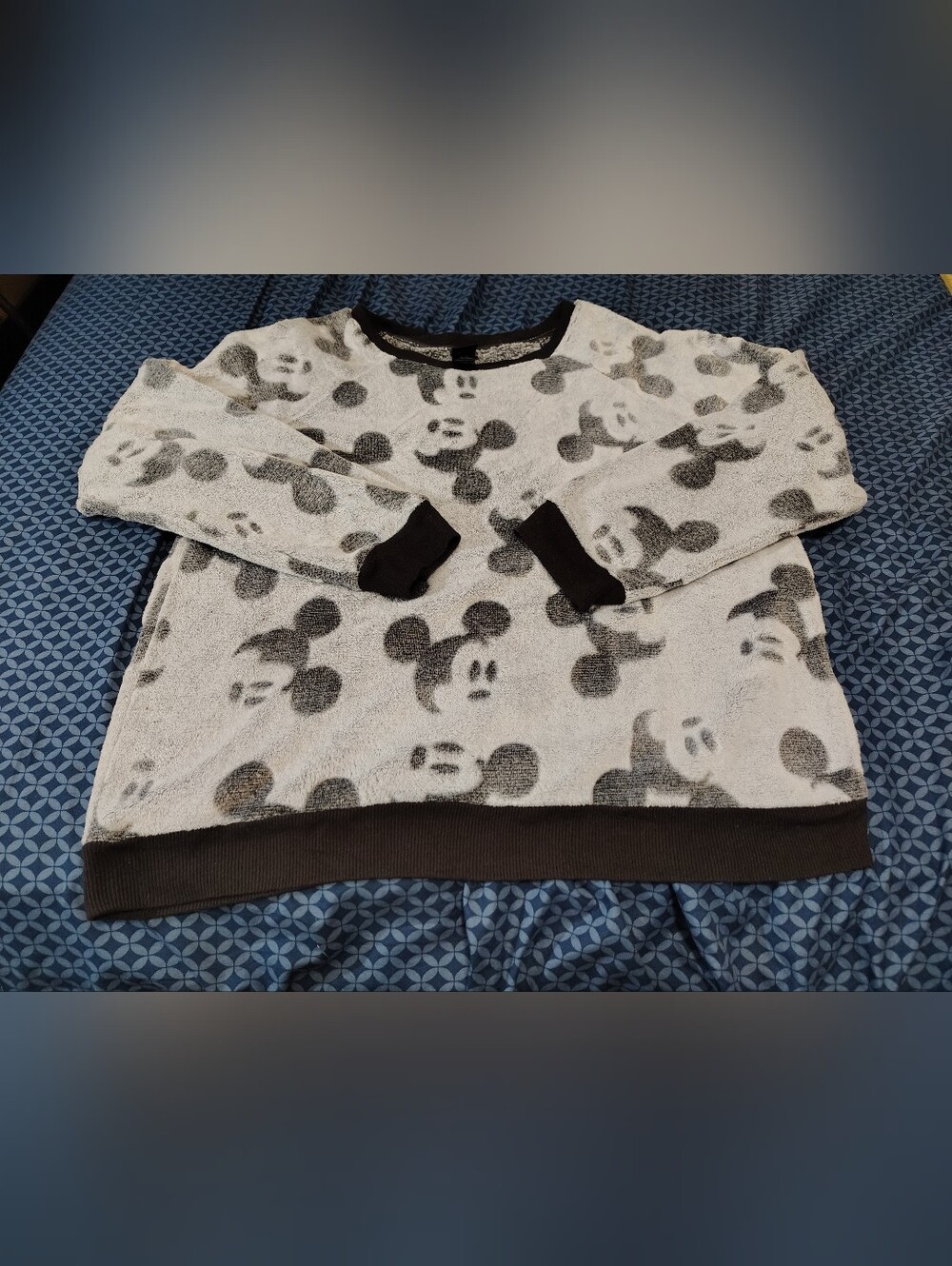 Women’s Large Disney velour sweatshirt with an all-over Mickey Mouse face print